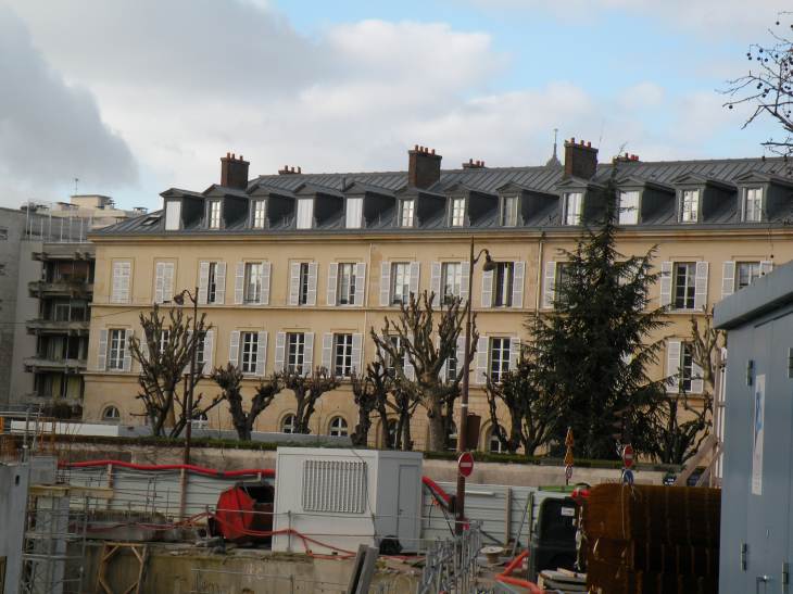  bel immeuble, rue de Sèvres